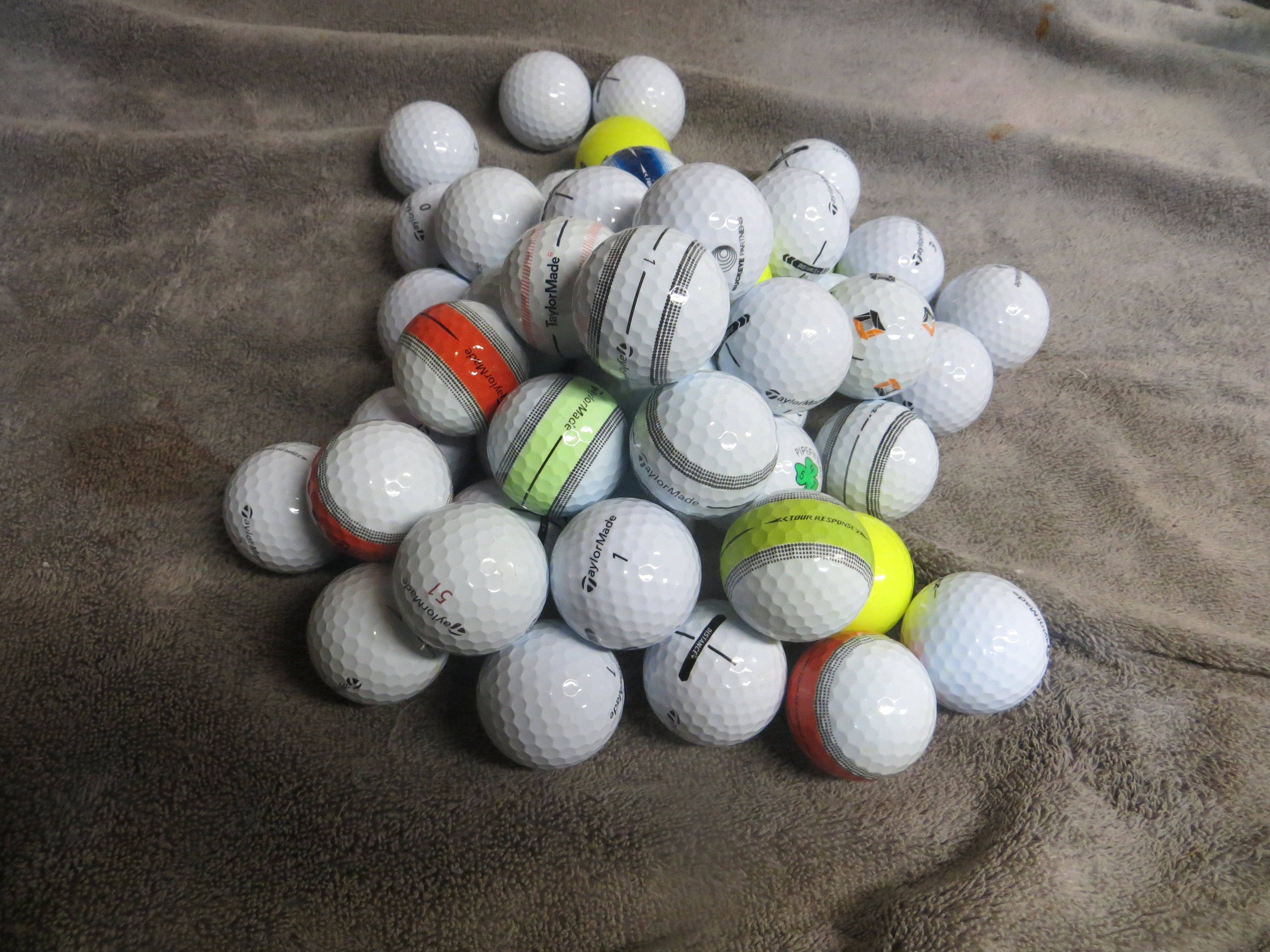 TaylorMade Golf Balls (50 Count)